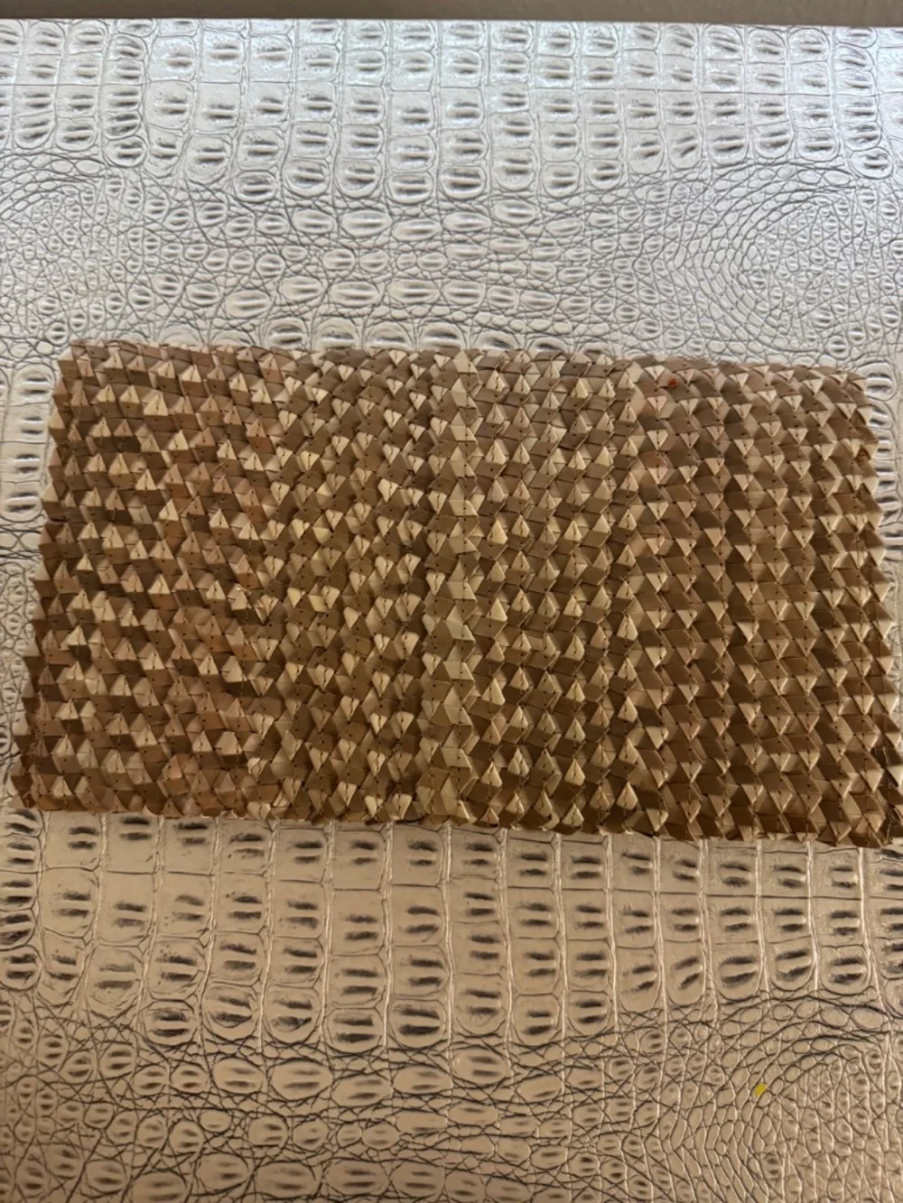 Woven clutch